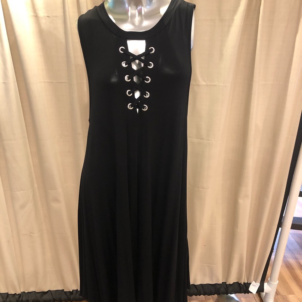 NWT Cotton Bleu Soft flowy black shift dress
